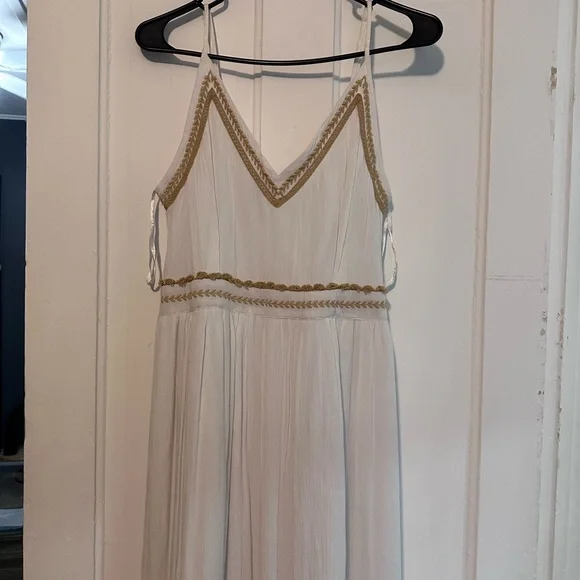 Japra Dresses | Chic White And Gold Maxi Dress | Color: Gold/White | Size: M | Josiemoore0218's Closet